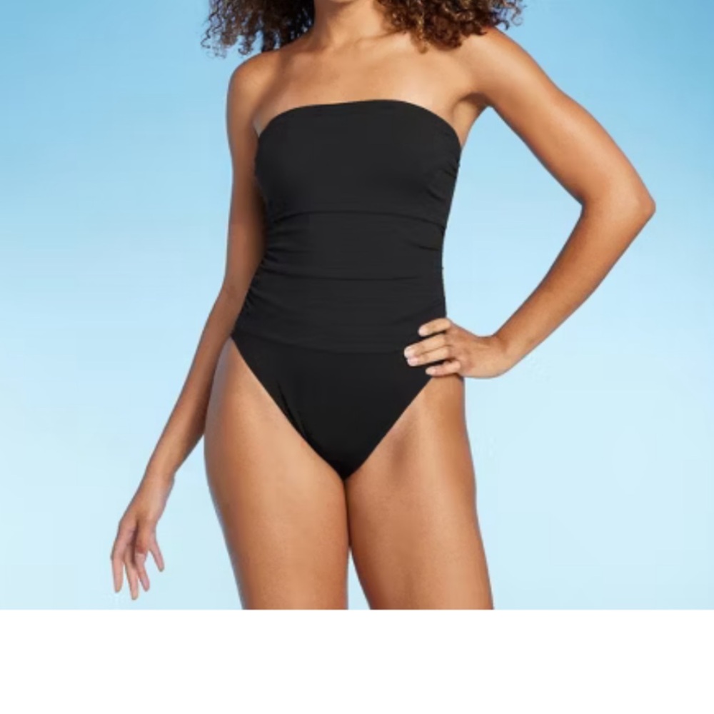 Women's Shirred Ribbed Bandeau Cheeky
One Piece Swimsuit - Shade & Shore